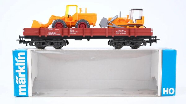 Märklin H0 4474 Niederbordwagen mit Wiking Schaufellader und Raupe DB