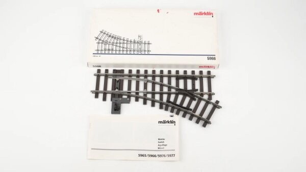 Märklin Spur 1 5966 Weiche rechts L 300 mm R 600 mm mit Handantrieb