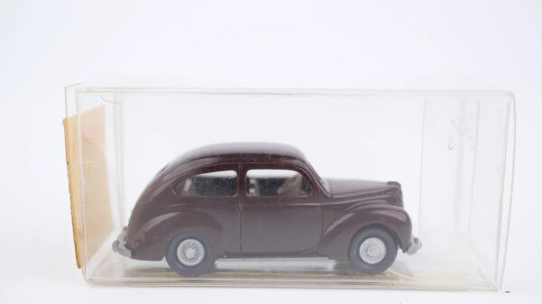 Wiking H0 12820 Ford Taunus dunkelbraun