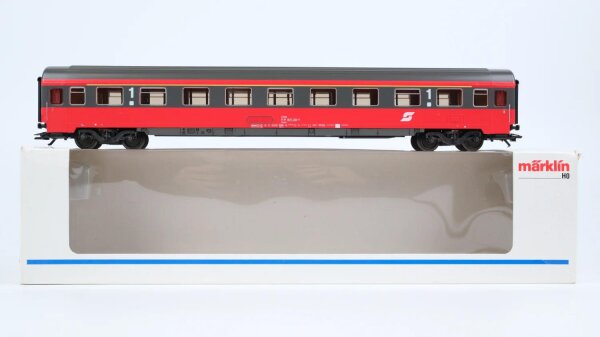 Märklin H0 4272 Reisezugwagen (Eurofima-Schnellzugwagen 1.Kl.) Amz (A 9) der ÖBB