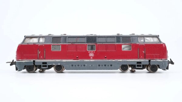 Trix Express H0 Diesellok BR 221 137-3 DB 3 Leiter Gleichstrom