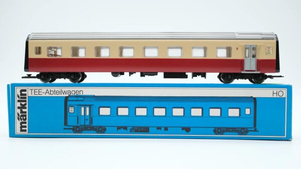 Märklin H0 4071 Reisezugwagen RAm 1 der SBB / DE 1000 der NS