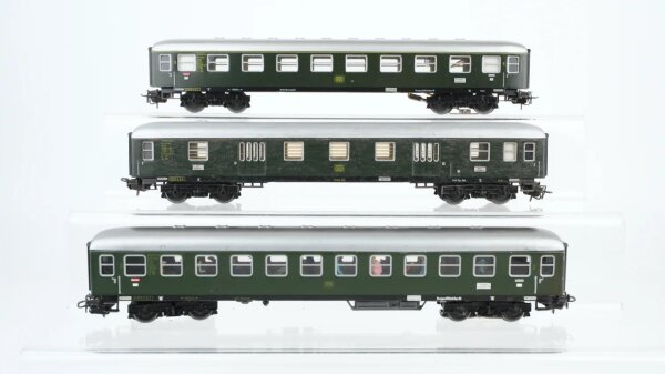 Märklin H0 Konvolut Grossraumwagen 1.Kl. 2.Kl. Packwagen DB