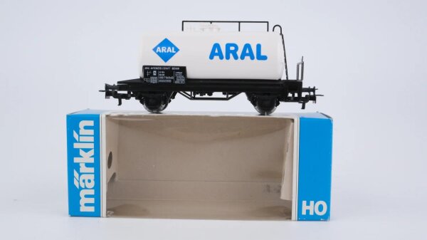 Märklin H0 4440 Mineralöl-Kesselwagen (ARAL, weißer Kessel) Einheitskesselwagen der DB