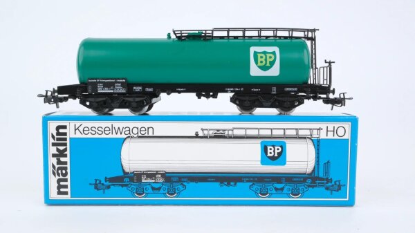 Märklin H0 4653 Mineralöl-Kesselwagen BP  Kesselwagen der DB