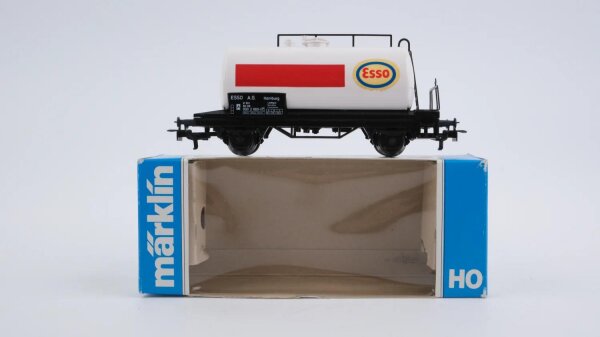 Märklin H0 4441 Mineralöl-Kesselwagen ESSO  Einheitskesselwagen der DB