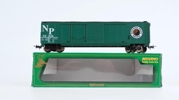 Mehano H0 T081/17859 Box Car - 50 Nothern Pacific NP