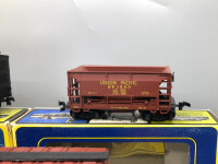 AHM H0 Konvolut 5275/5340/5298/5273 US Güterwagen (17004444)