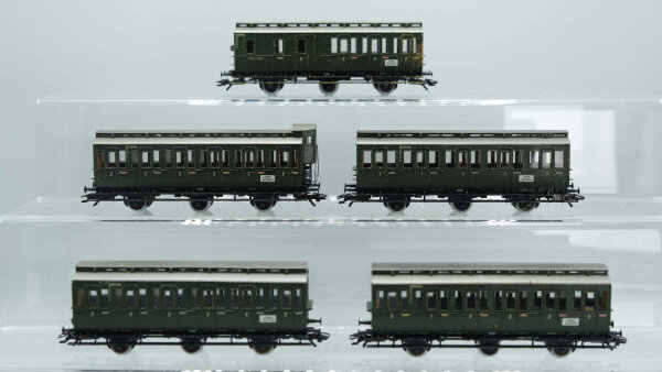 Märklin H0 Konvolut 3achs Abteilwagen 1.Kl, 2.Kl, Abteilwagen 2.Kl mit Brhs, grün, Länderbahn (17007838)