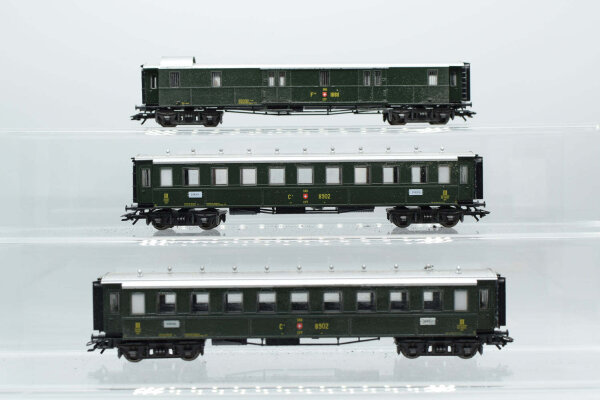 Märklin H0 Konvolut Personenwagen 3.Kl, Packwagen, grün, SSB/CFF (17007900)