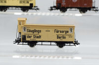 Märklin H0 Konvolut Kühlwagen mit BrHs "Boehmisches Brauhaus", "Patzenhofer Brauerei", " Säuglings-Fürsorge Berlin"; Gedeckter Güterwagen "AEG"; Länderbahnen (17008602)