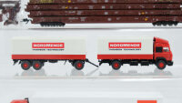 Märklin H0 Konvolut Niederflurwagen mit Ladung "Sattelschlepper Rowenta", "Sattelschlepper Victorinox", "LKW und Anhänger Nordmende"; DB (17008799)