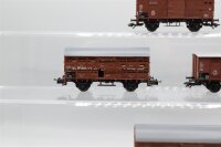 Trix H0 Konvolut Gedeckte Güterwagen; Gedeckter Viehtransportwagen; braun, DB (17009258)