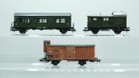 H0 Konvolut Gepäckwagen grün; Gedeckter Güterwagen mit BrHs braun; Länderbahnen (17009291)